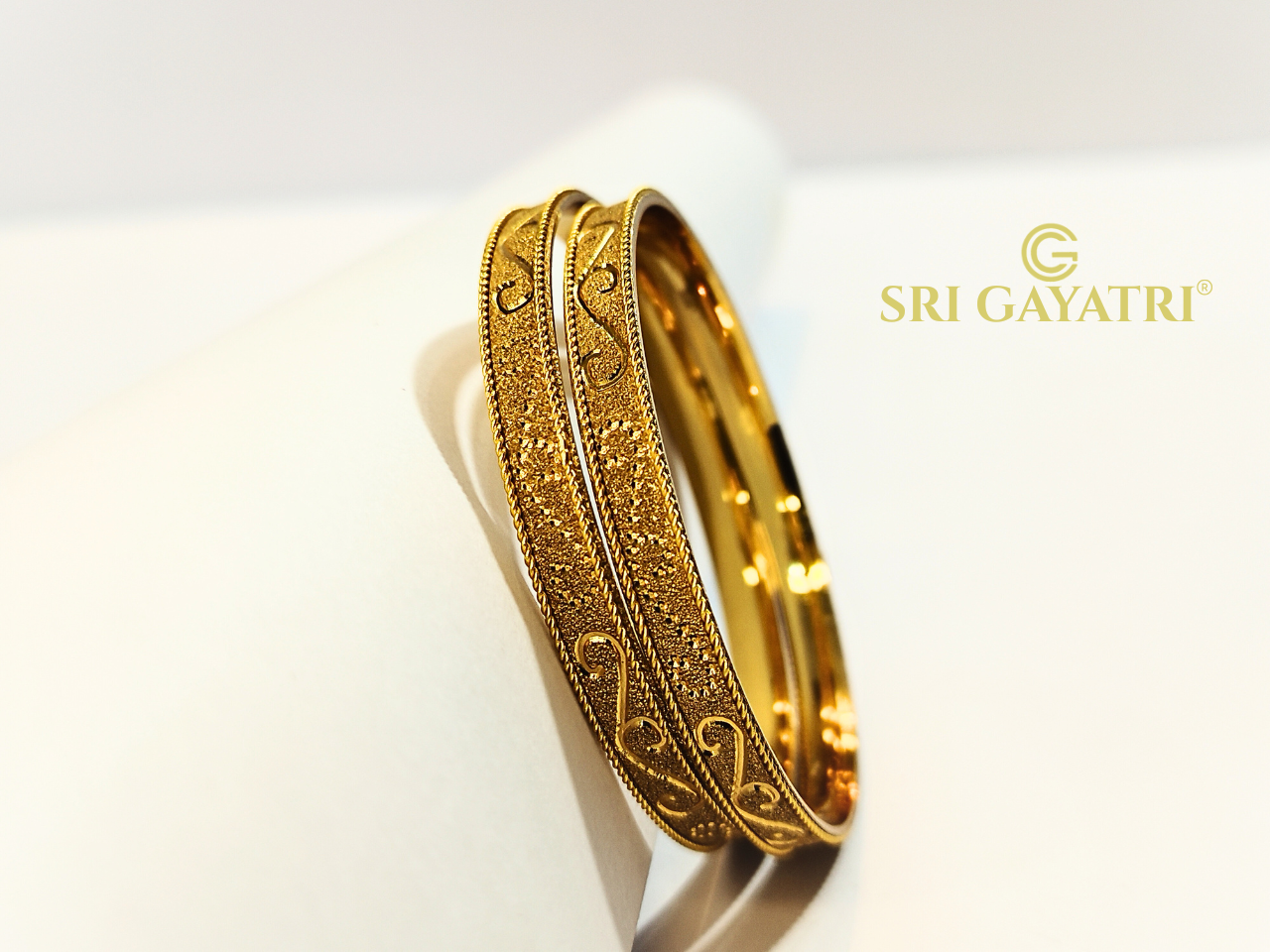 Gold Bangles 2pcs SGB-204